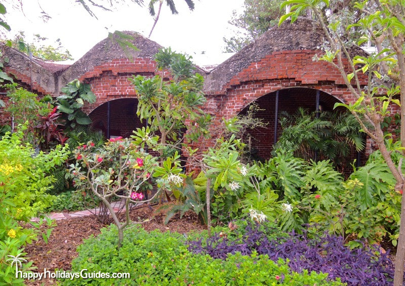 Key West Garden Club Structure