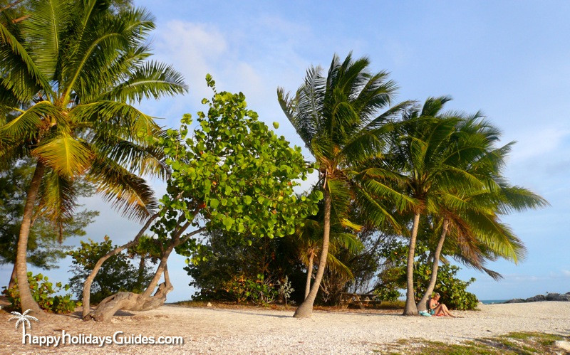 fort zachary taylor historic state park beach